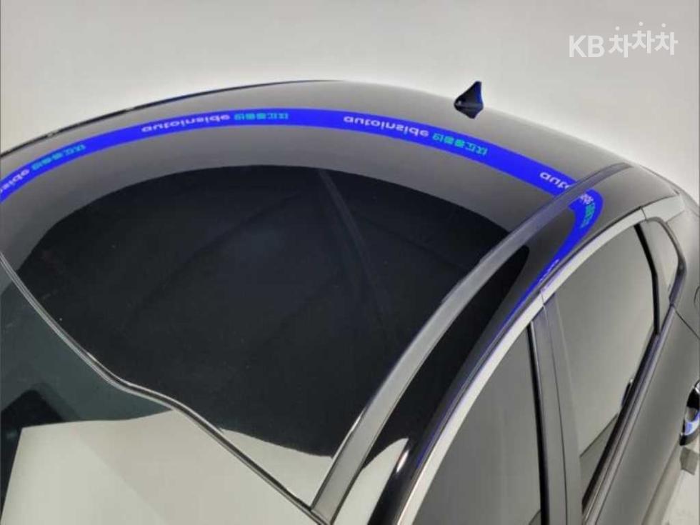 2022 - kia k5