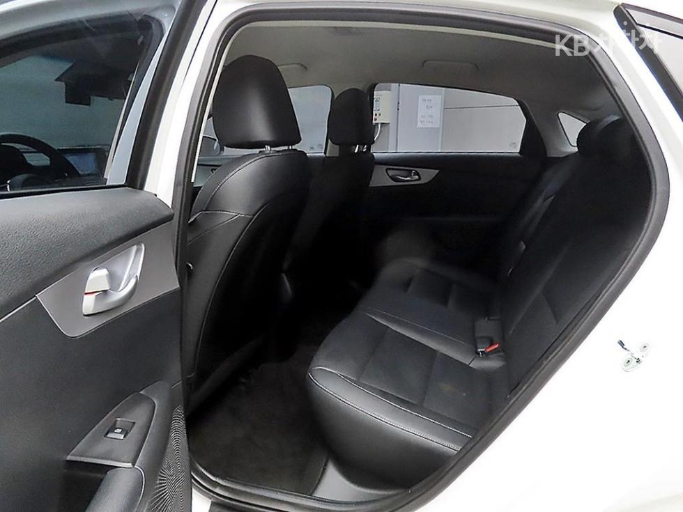 2022 - kia k3
