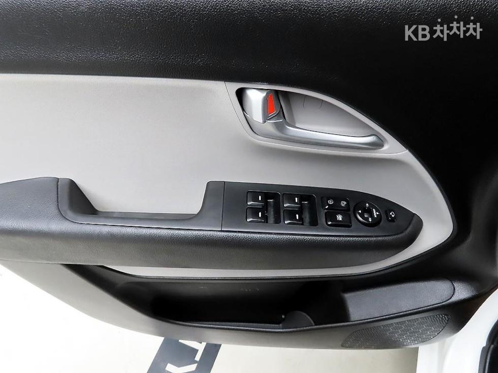 2022 - kia ray