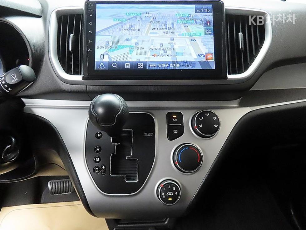 2022 - kia ray