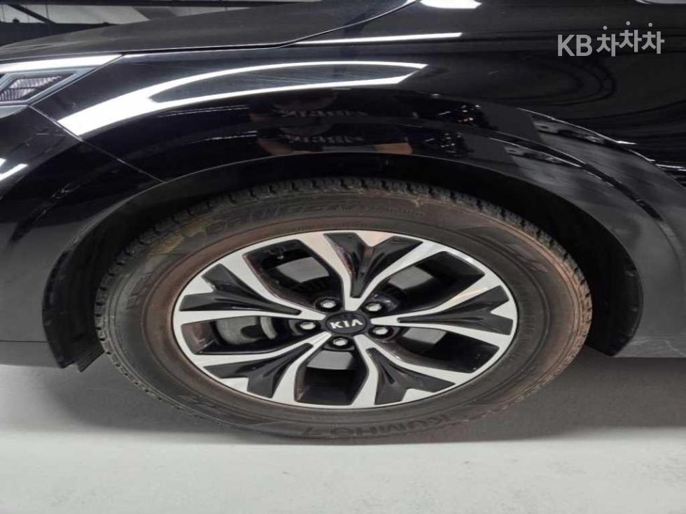 2021 - kia carnival