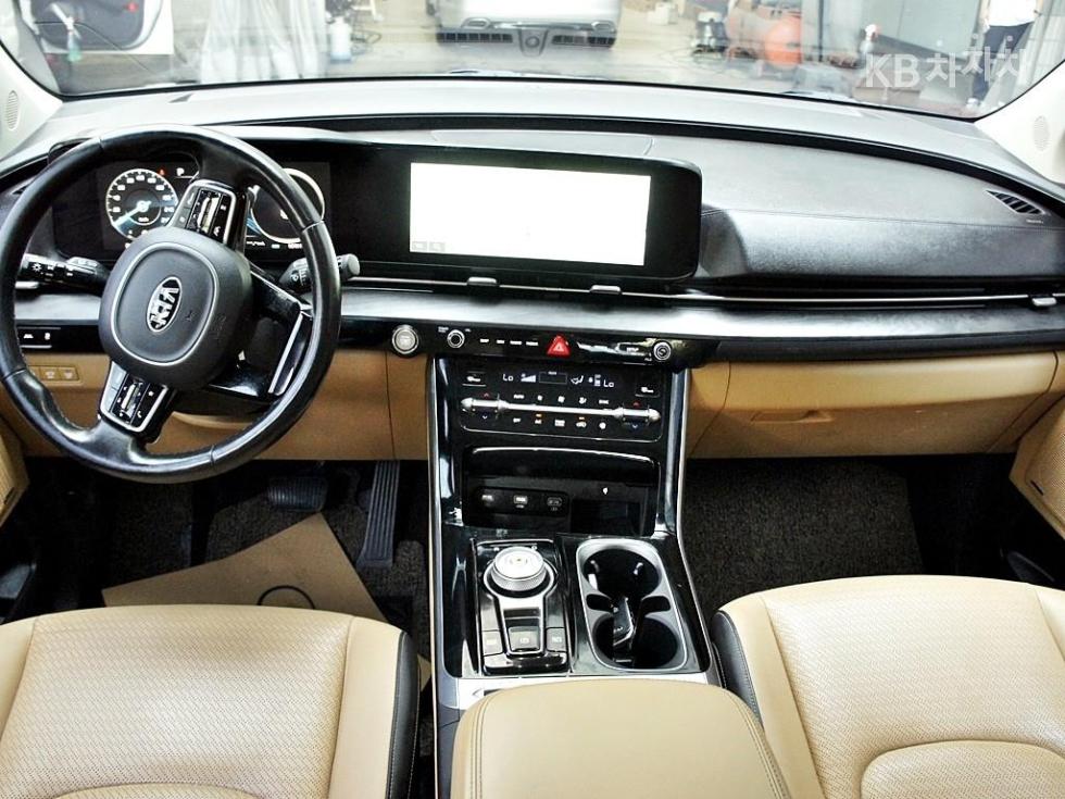 2021 - kia carnival