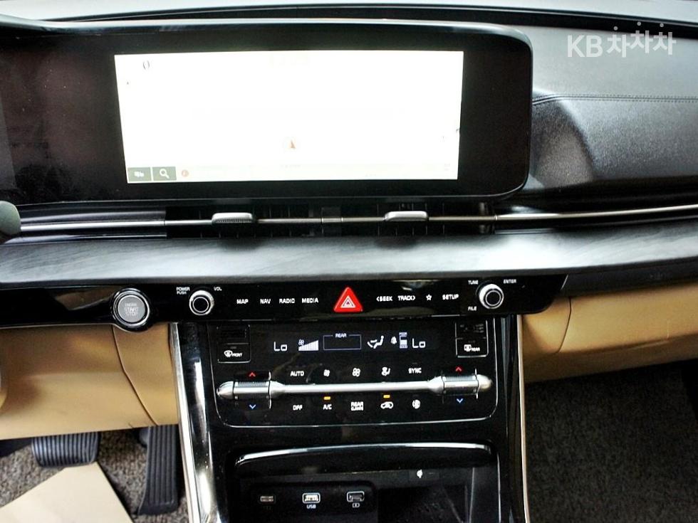 2021 - kia carnival