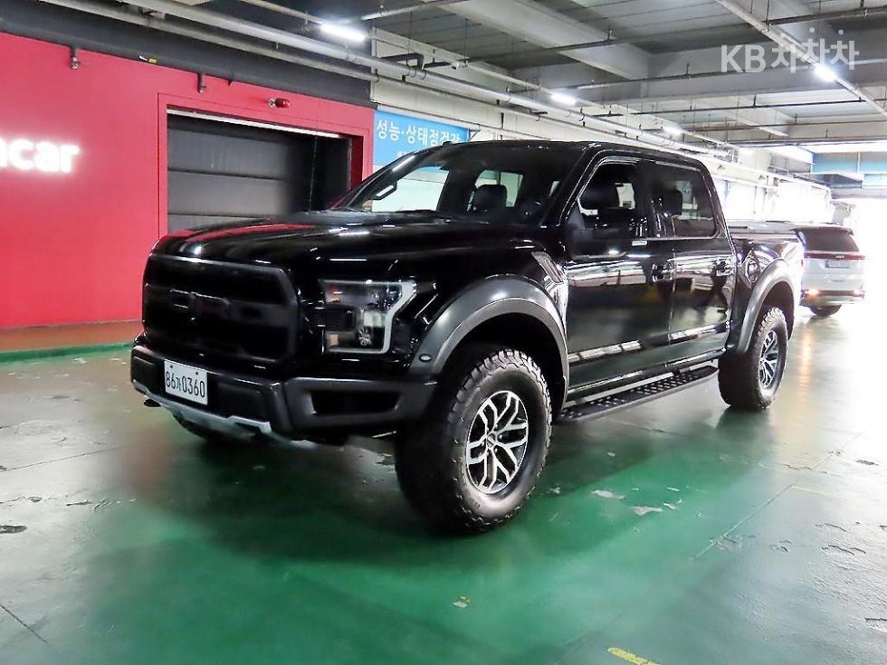 2018 Ford F150 photo