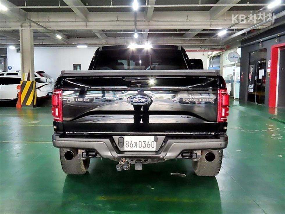 2018 Ford F150 photo