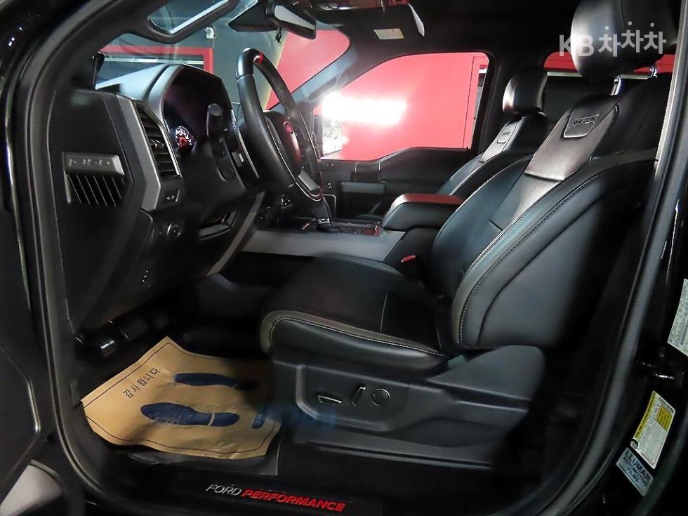2018 Ford F150 photo