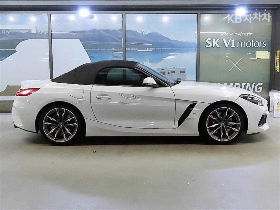 2023 BMW BMW Z4 photo