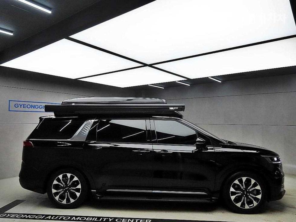 2023 Kia 4 photo