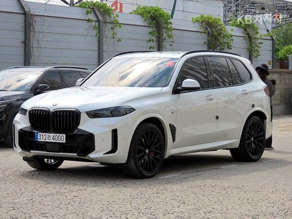 BMW X5 — miniaturë 2