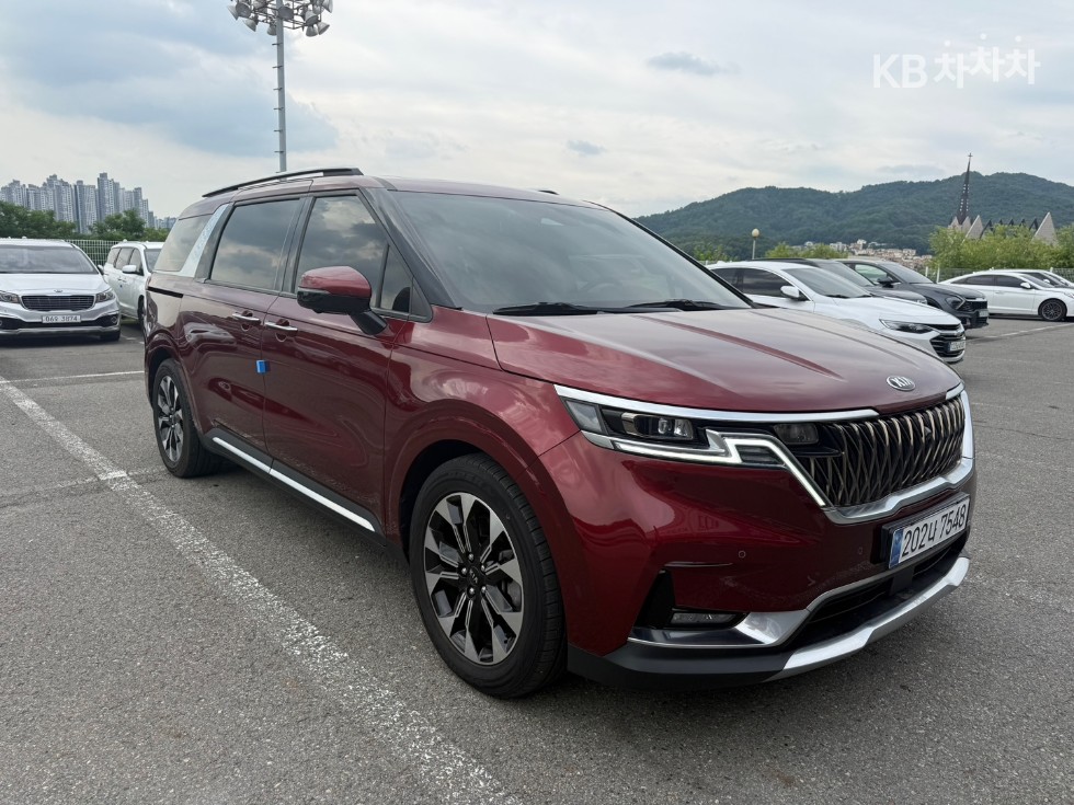 Kia Carnival — miniaturë 3