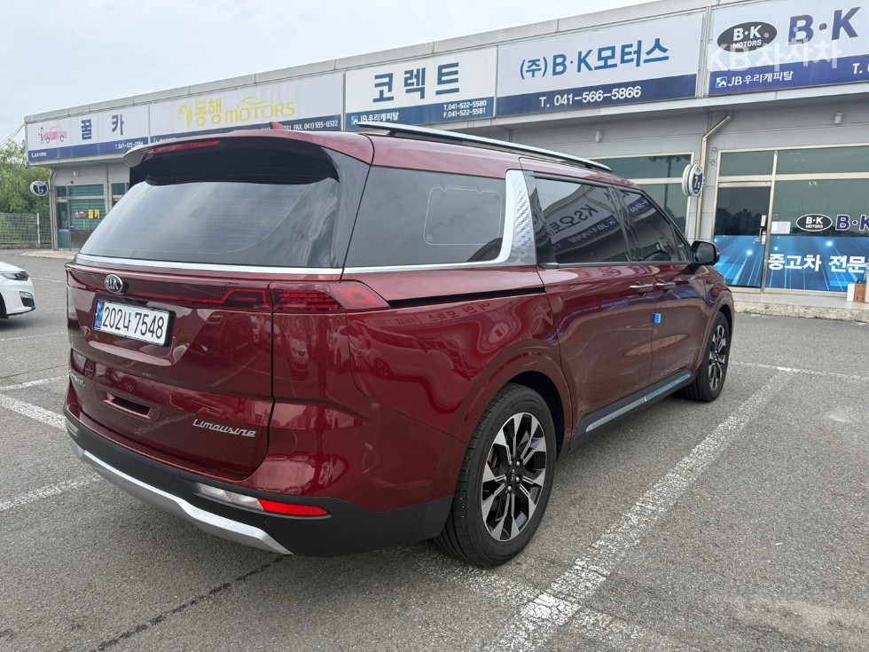 Kia Carnival — miniaturë 5