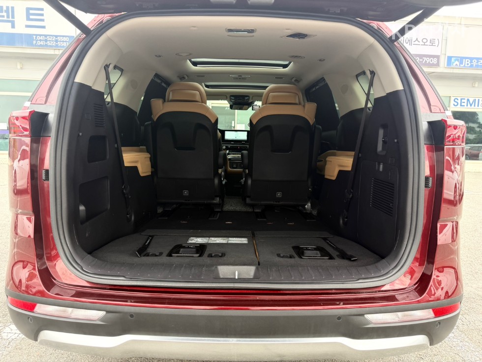 Kia Carnival — miniaturë 25
