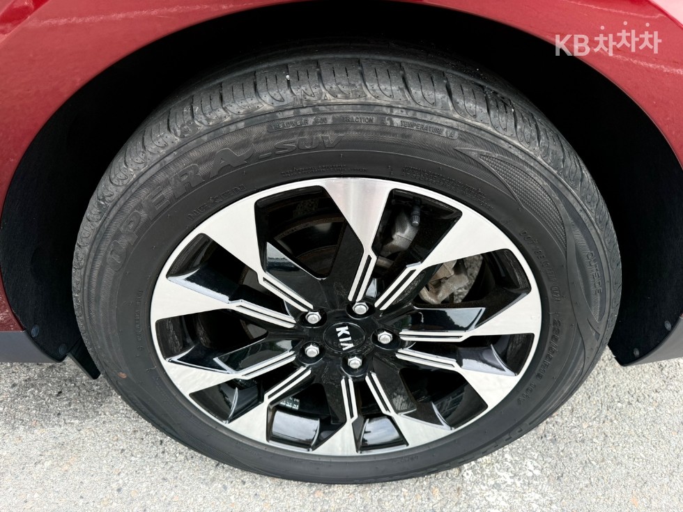 Kia Carnival — miniaturë 27