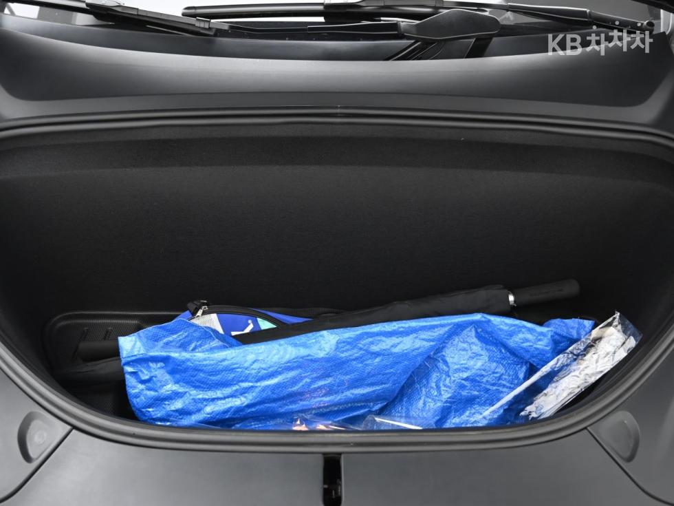 Tesla Model X — miniaturë 6