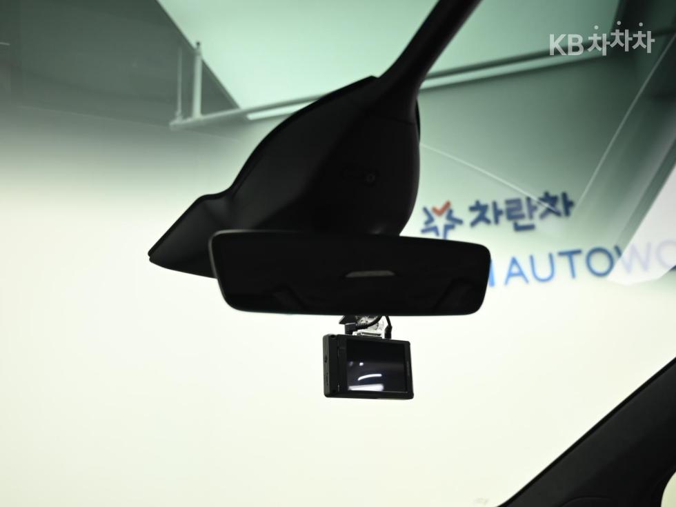 Tesla Model X — miniaturë 19