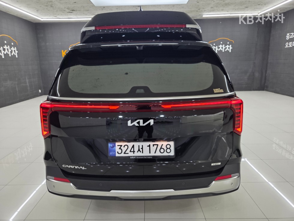 Kia Carnival — miniaturë 3