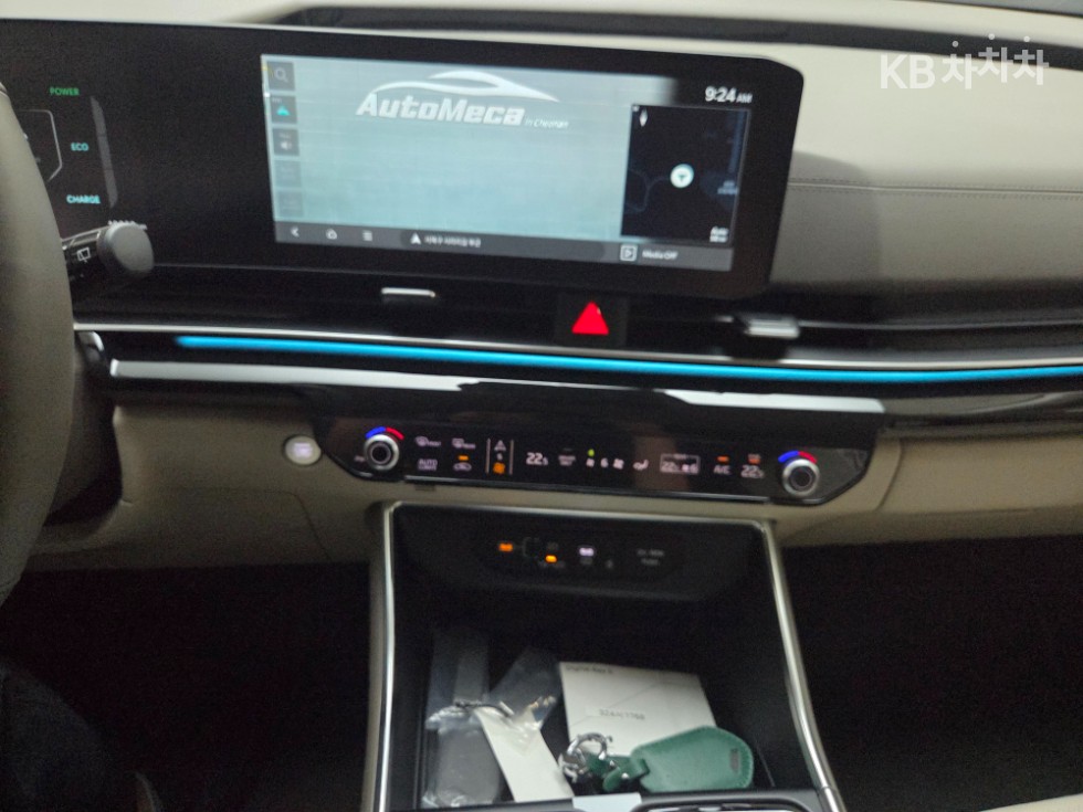 Kia Carnival — miniaturë 8
