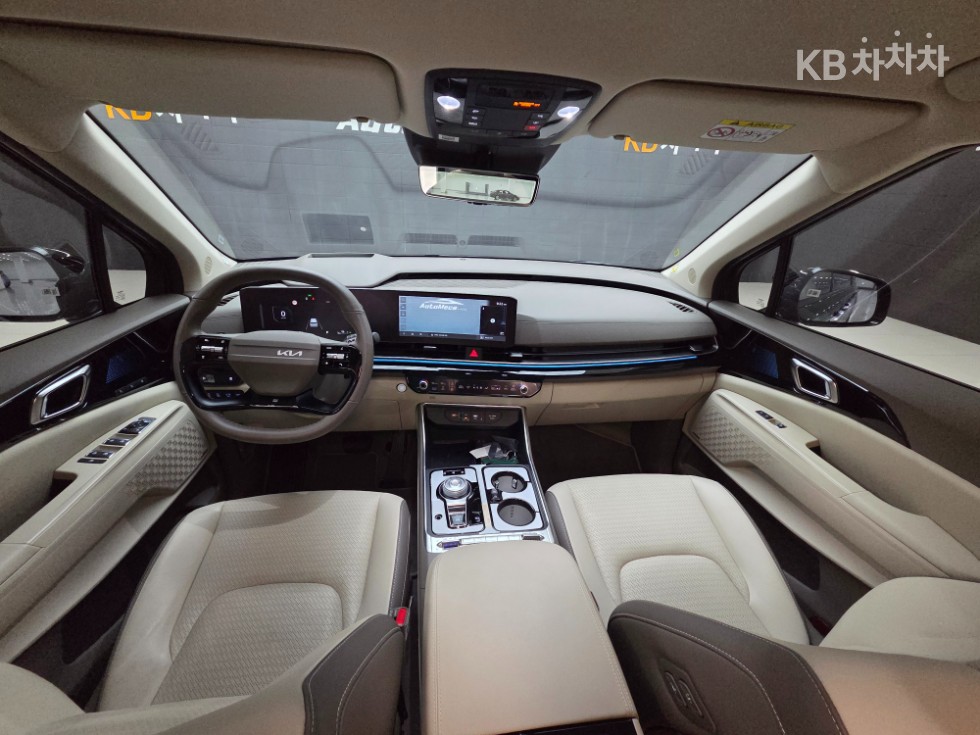 Kia Carnival — miniaturë 13