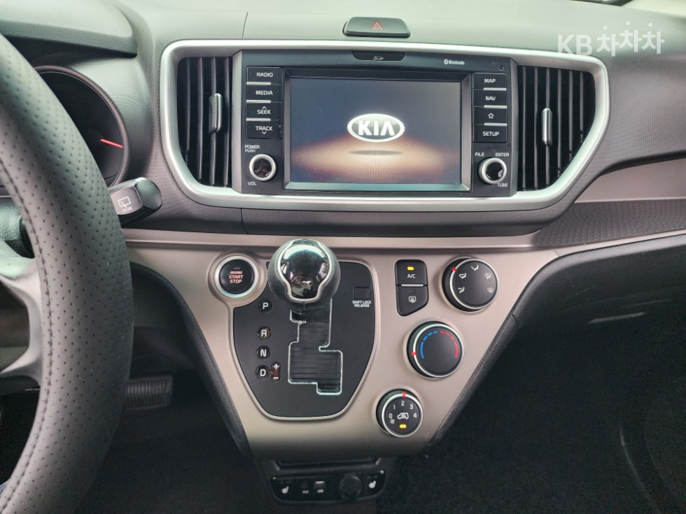 2019 - kia ray