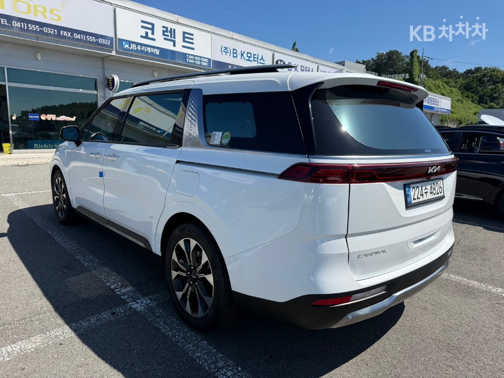 Kia Carnival — miniaturë 6