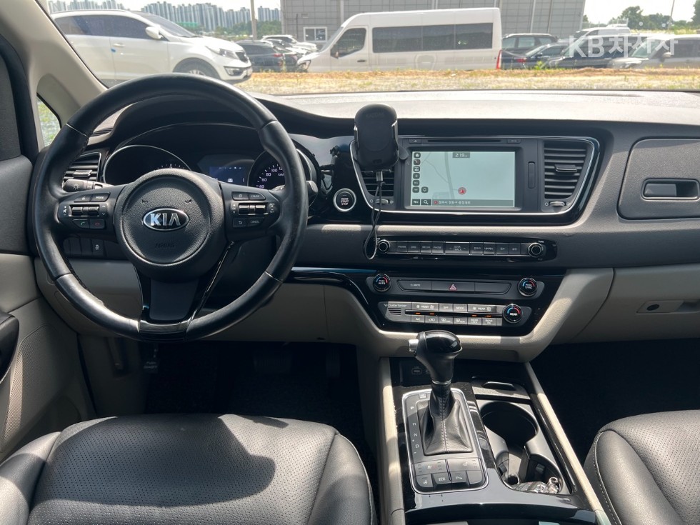2015 - kia carnival