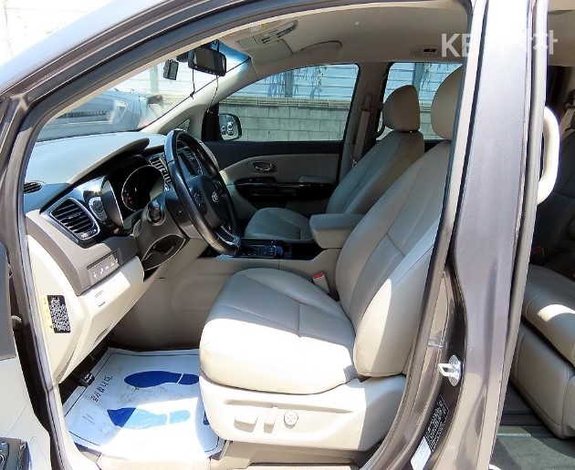 2016 - kia carnival