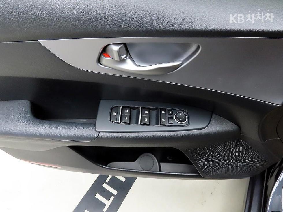 2022 - kia k3