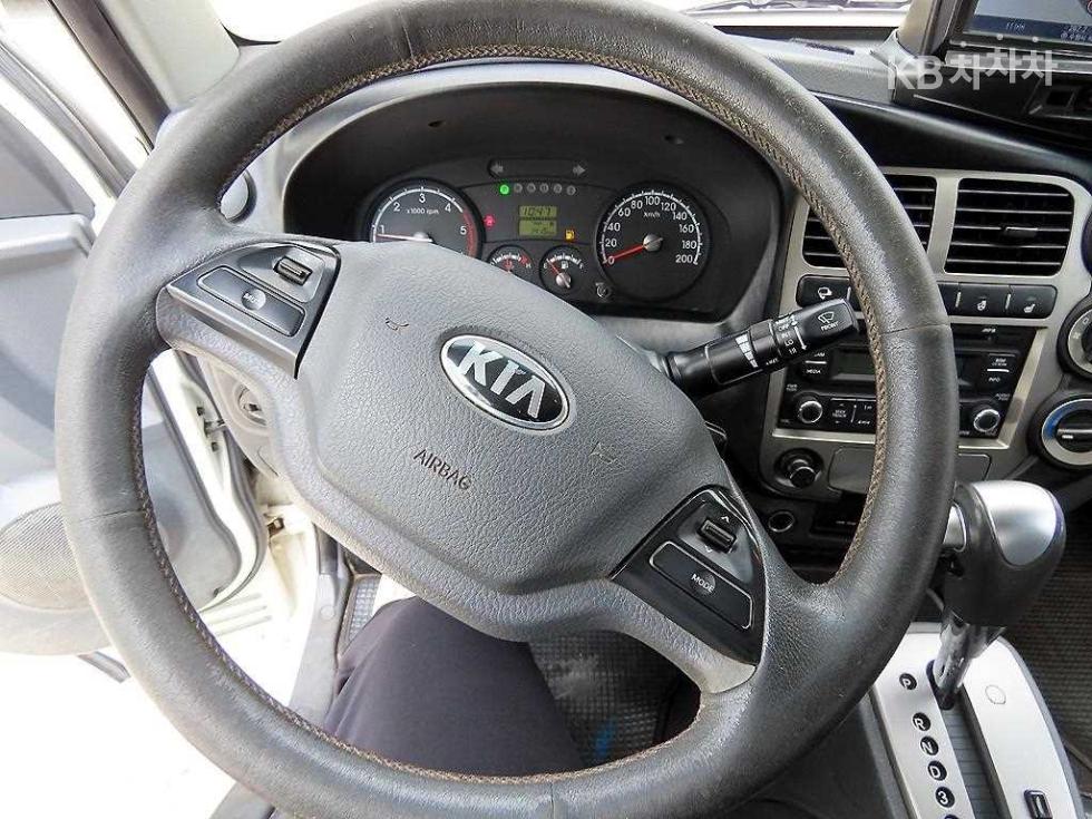 2015 - kia bongo iii