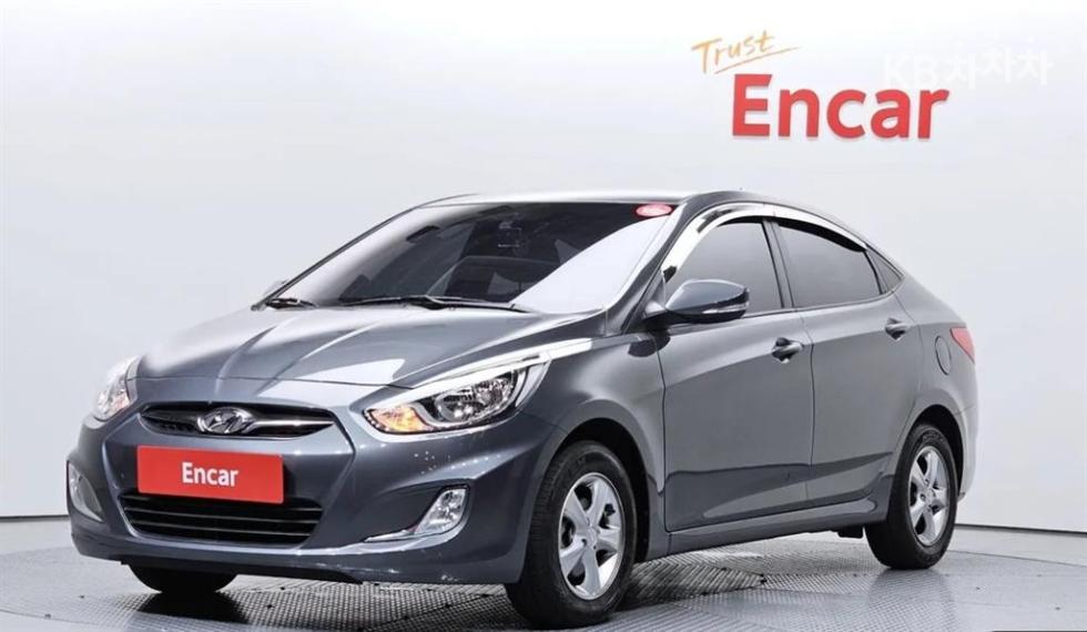 2012 hyundai accent