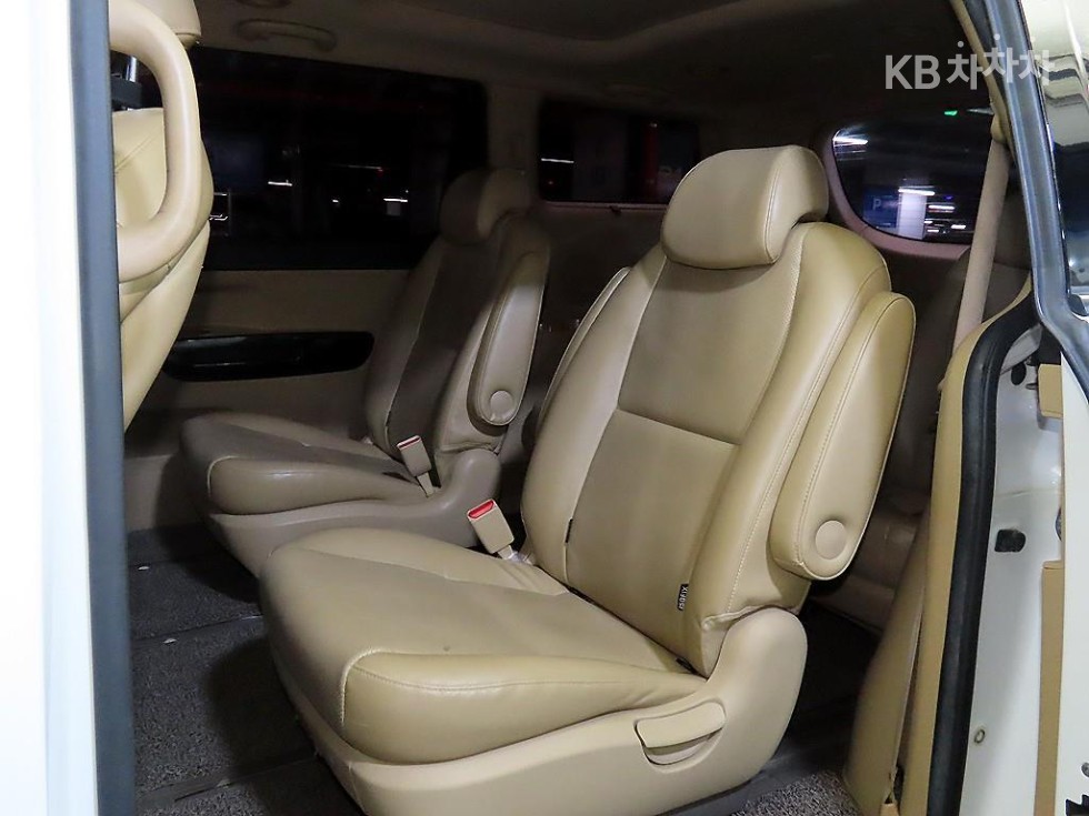 2015 - kia carnival
