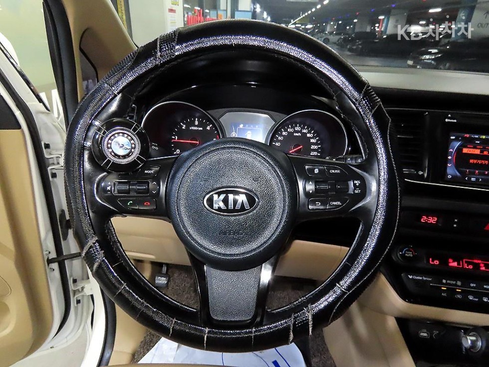 2015 - kia carnival