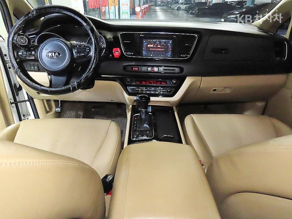 2015 - kia carnival
