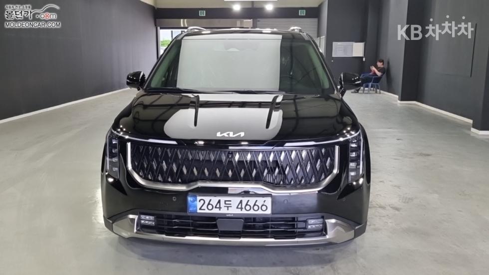 2025 - kia carnival