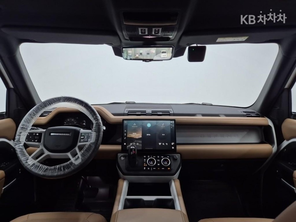 Land Rover Defender — miniaturë 7