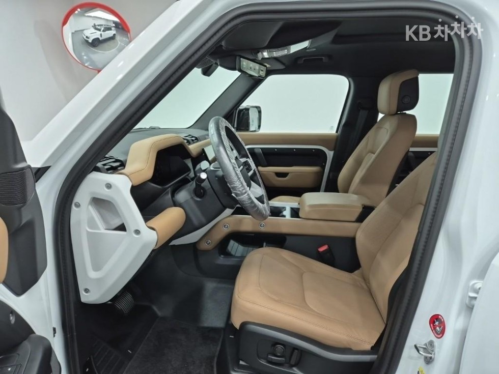 Land Rover Defender — miniaturë 11