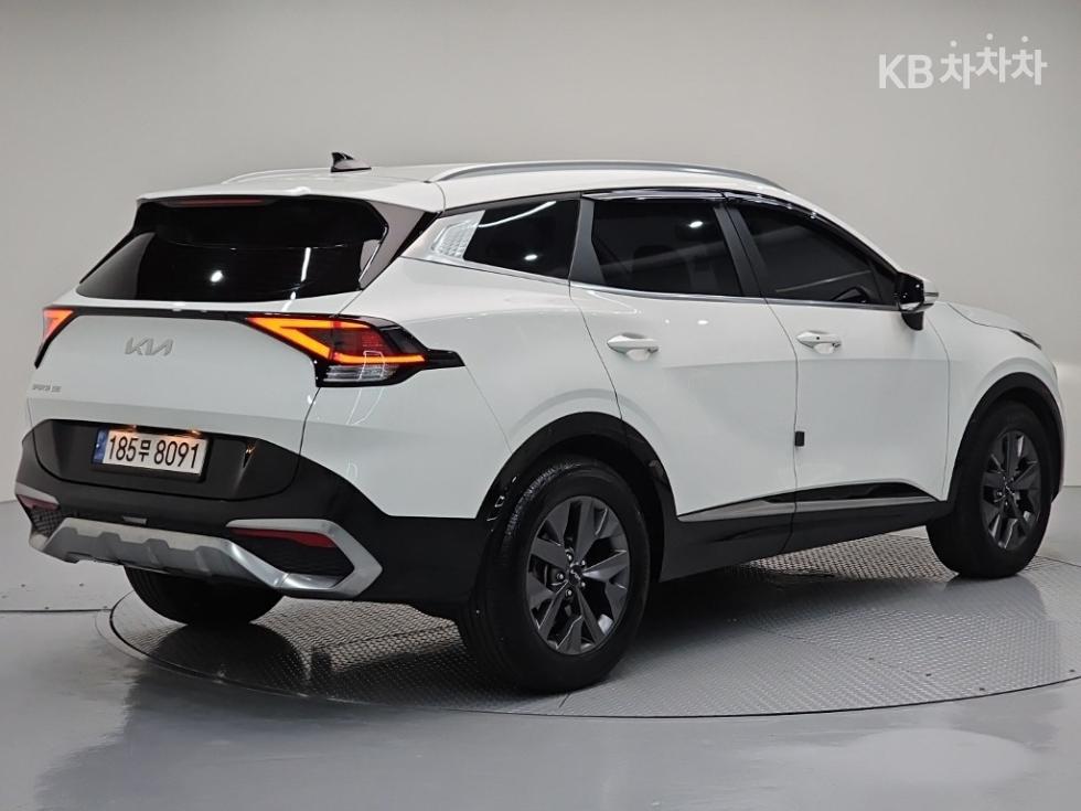 2022 - kia sportage