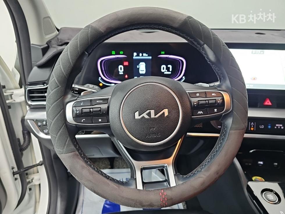2022 - kia sportage