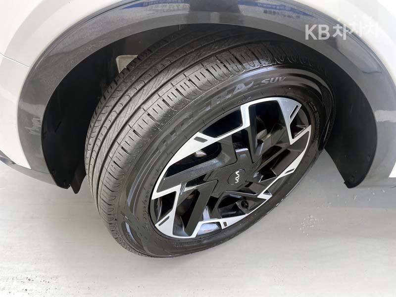 2022 - kia sportage