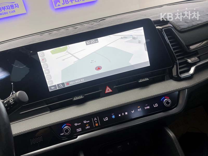 2022 - kia sportage
