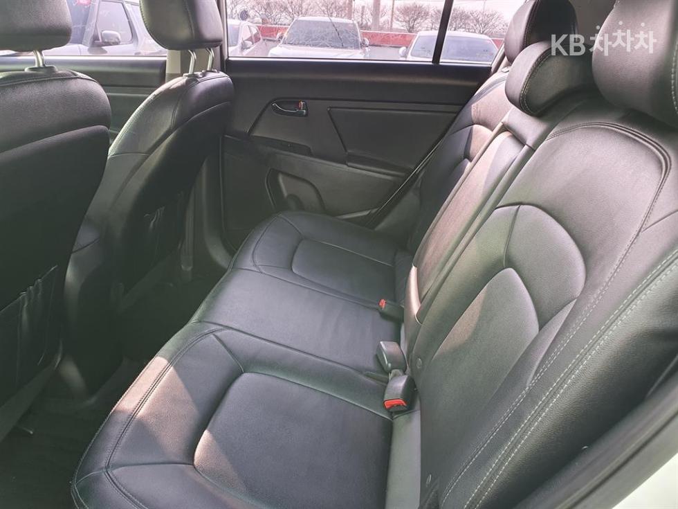 2012 - kia sportage