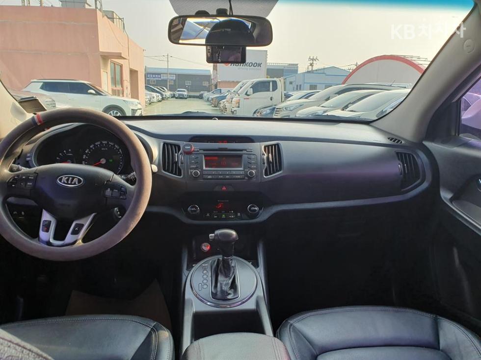 2012 - kia sportage