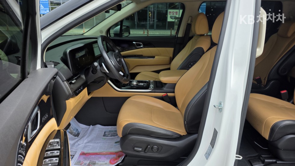 2022 - kia carnival