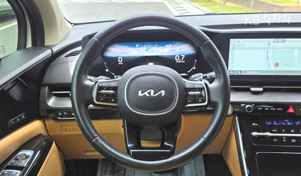 2022 - kia carnival