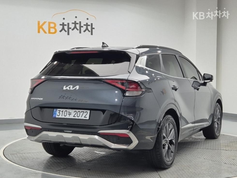 2022 - kia sportage
