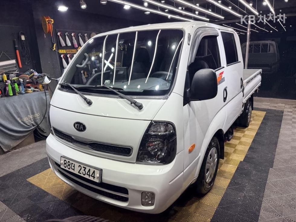 2017 - kia bongo iii