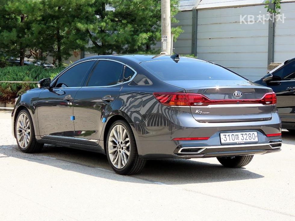 2020 - kia k7