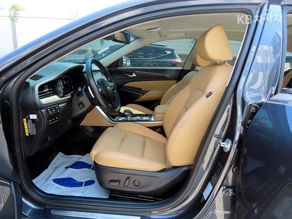 2020 - kia k7