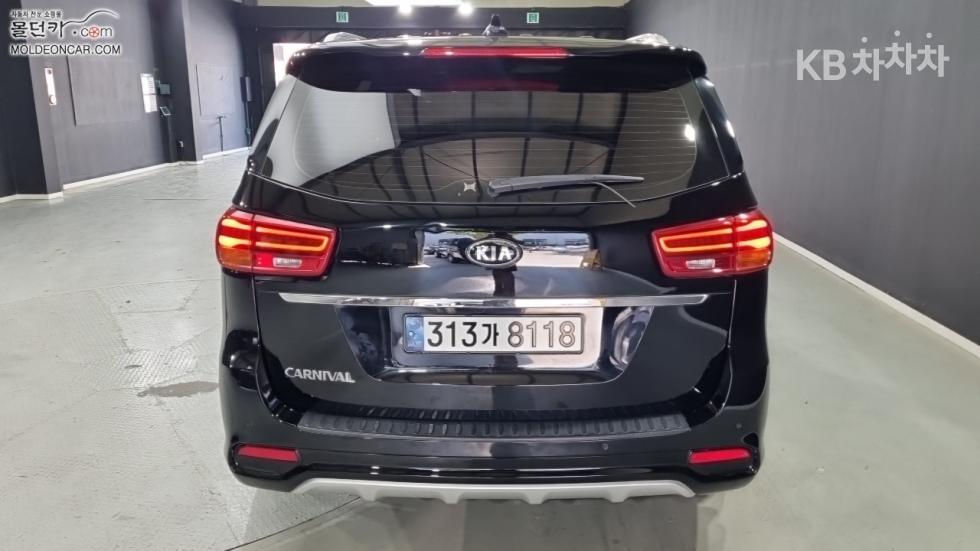 2019 - kia carnival