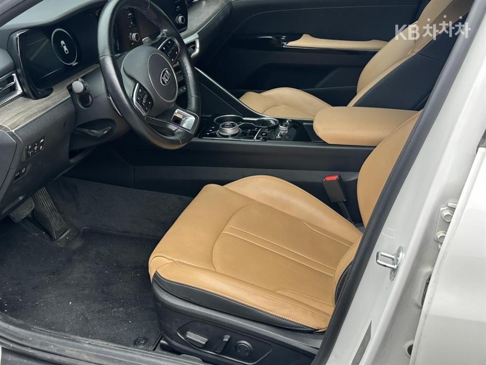 2021 - kia k5
