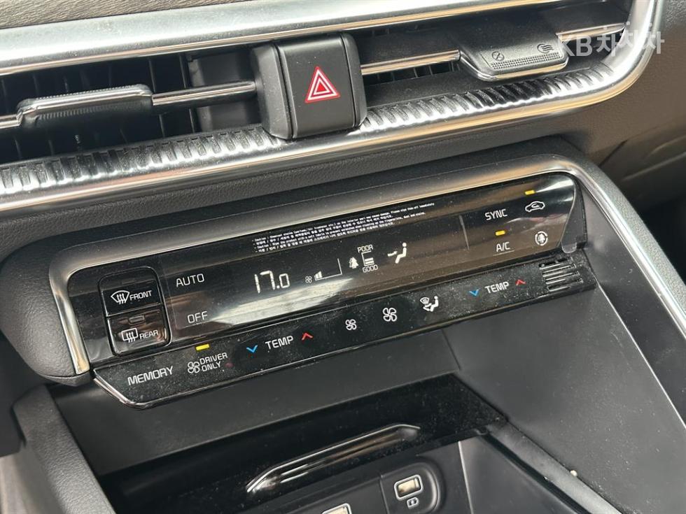 2021 - kia k5
